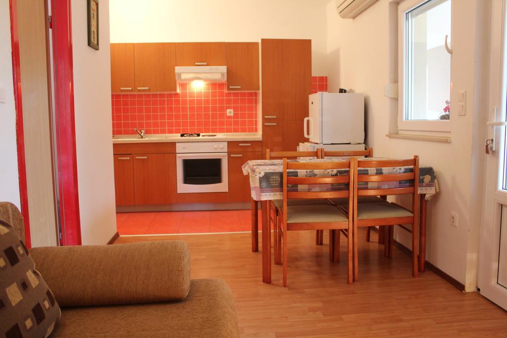 Apartments Nikolina Posedarje Zewnętrze zdjęcie